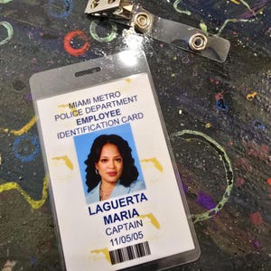 DEXTER Morgan Miami Metro ID Badge Cloned Prop Replica Showtime LE - Foto 9