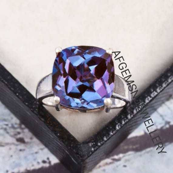 Vintage Alexandrite ring for women unique engagement ring Bezel set Ar –  PENFINE