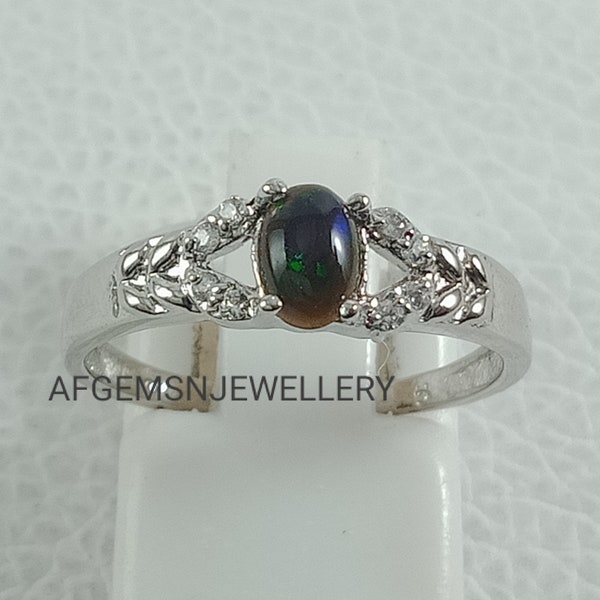 Unieke zwarte opaal ring, zwarte vuur opaal ring, ovale opaal ring, belofte ring, opaal verloving ring, opaal geboortesteen ring