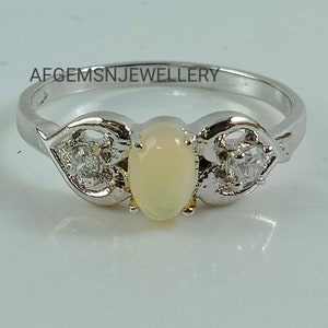 Ethiopian Opal Ring-White Opal Ring-Oval Opal Ring-Fire Opal Ring-Unisex Opal Ring-Promise Ring-925 Sterling Silver Oval Ring-Opal Gift Ring