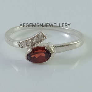 Natural Garnet ring, Solitaire Oval cut gemstone ring for her, January birthstone, sterling silver, Red garnet gifting ring