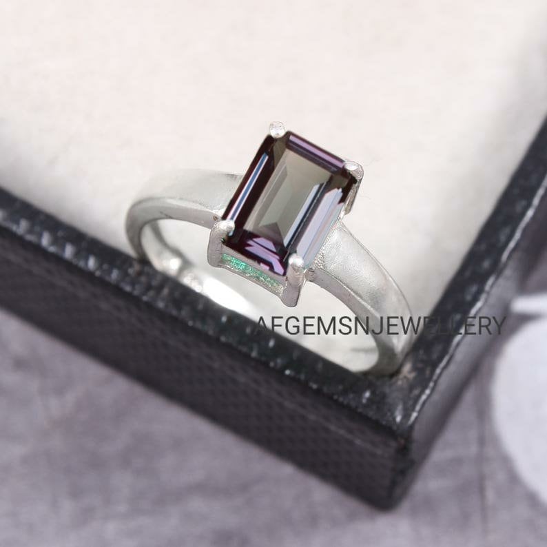 Emerald Cut Alexandrite Ring Promise Ring June Birthstone Ring Alex Gemstone Ring 925 Sterling Silver Ring Color Changing Gems