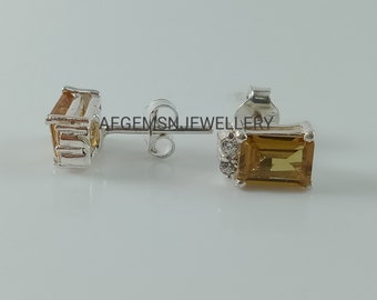 Color Changing Stud Earrings-Sultanite Stud Earrings-Sultanite Stud-Women Stud Earrings-Push Back Stud Earrings-925 Silver Stud Earrings