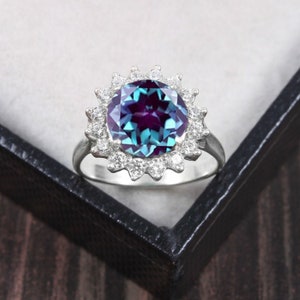 Dainty Vintage Alexandrite Ring, Anniversary Ring, Sterling Silver, Round Cut, Color Changing, Vintage Ring
