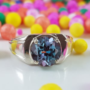 Anillo de alejandrita para hombre, anillo de plata esterlina, anillo de compromiso de alejandrita de laboratorio, anillo de promesa, piedra natal de junio, regalo de aniversario para hombres