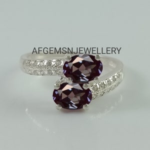 Dainty Alexandrite Silver Ring, Engagement Ring, June Birthstone, Oval Cut Ring, Color Changing Gemstone, Dual Stone Ring, Christmas Gifts