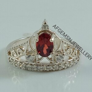 Very Unqiue Garnet rings, red gemstone, engagement ring, promise, January birthstone ring, sterling silver, oval cut