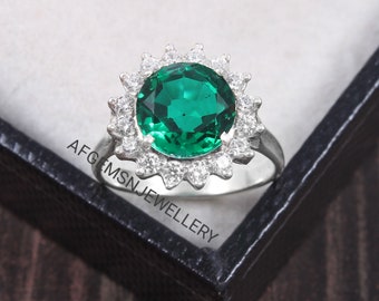 Vintage Emerald Ring For Women Engagement-Genuine Lab Emerald Ring-Green Stone Ring-Dainty Emerald Ring- Emerald Ring-Raw Crystal Ring