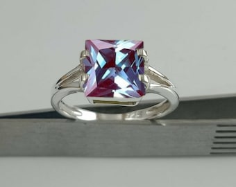 Princess Cut Alexandrite Ring Wedding Alexandrite Ring Anello di fidanzamento June Birthstone Gemstone Ring