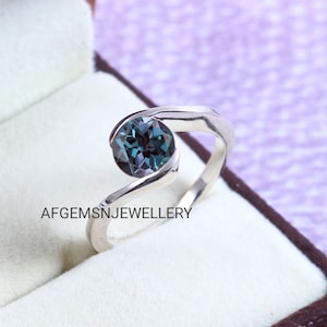 Round Shaped Alexandrite Engagement Ring, June Birthstone, Color Changing Gemstone, Solitaire Ring