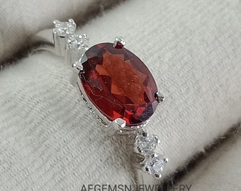 Elegant naturlig granatring, jubileumsring, 925 sterlingsilverring, ovalslipad röd ädelsten, januari födelsesten
