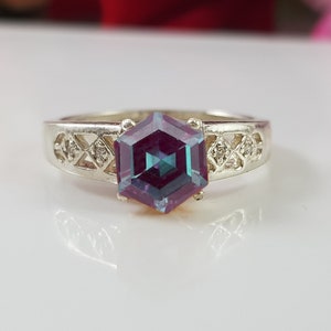 Hexagon Alexandrite Ring, Color Changing Gemstone Ring, Sterling Silver Ring, Wedding Bridal Ring, June Birthstone Ring, Solitaire Ring