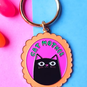猫の母のエナメルキーチェーン - キーリング、ギフト、ギフトのアイデア、女の子へのギフト、かわいい、黒猫のギフト