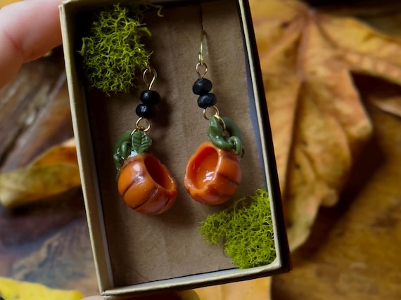 Handmade Pumpkin Mug Earrings: Vintage 70s Style, Halloween Autumn Jewelry