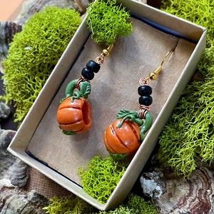 Pumpkin mug earrings, pumpkin coffee mug, pumpkin teacup, pumpkin spice, vintage pumpkin mug earrings, Halloween earrings, autumn earrings image 2