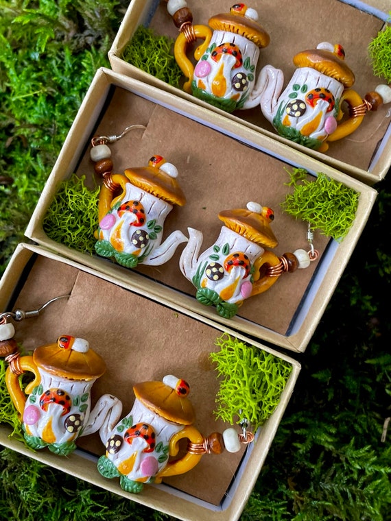 Vintage Merry Mushroom Teapot 