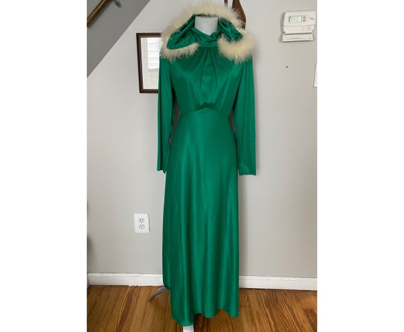 Vintage 1970’s volup Christmas dress