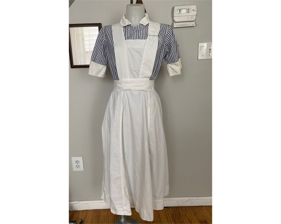 Vintage 1940s/50s Nurse’s Uniform