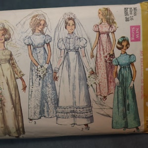 Vintage Simplicity Wedding Dress Pattern 8589 Size 16 Bust 38