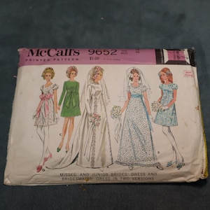 Vintage McCall&#39;s Wedding Dress Pattern 9652 Size 16