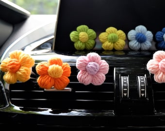 Crochet Rainbow Daisy Car Vent Clips, Flower Power Car Air Freshener, Cute Interior Car Accessories for Women, Car Diffuser