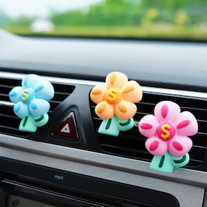 Rich Flower Car Vent Clip, Rainbow Dollar Flower Car Air Freshener, Plaster Car Diffuser, Boho Car Interior Accessory for Women/Teens