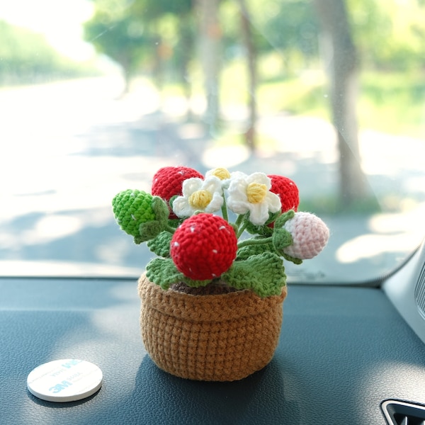 Crochet Strawberry Car Accessory, Strawberry/Daisy Potted Plant Car Dashboard Decor, Boho Car Interior Accessory for Women, Mothers Day Gift