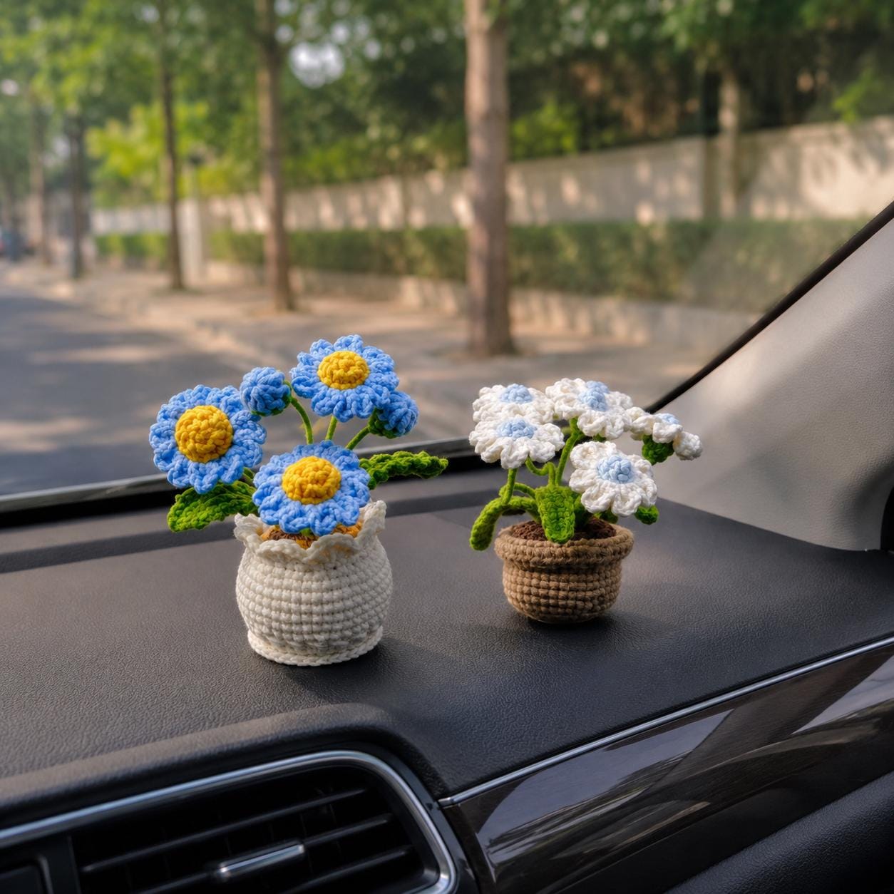 Crochet Daisy Flower Pot, White Blue Daisy Bouquet, Crochet Plants