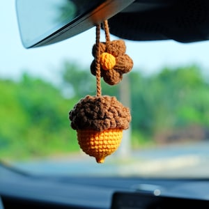 Crochet Acorn & Flower Car Mirror Hanging Accessories, Kawaii Daisy Car Rearview Mirror Ornament, Cute Car Interior Accessory for Women