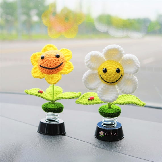 Crochet Sunflower/Daisy Car Accessories, Car Bobblehead Dashboard Decor, Car Air Freshener, Cute Car Interior Accessories for Women/Teens
