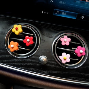 Mini Flower Car Diffuser, Colorful Daisy Car Air Freshener Vent Clips , Cute Car Accessories for Women/Teens, Car Magnets, Car Girl Stuff