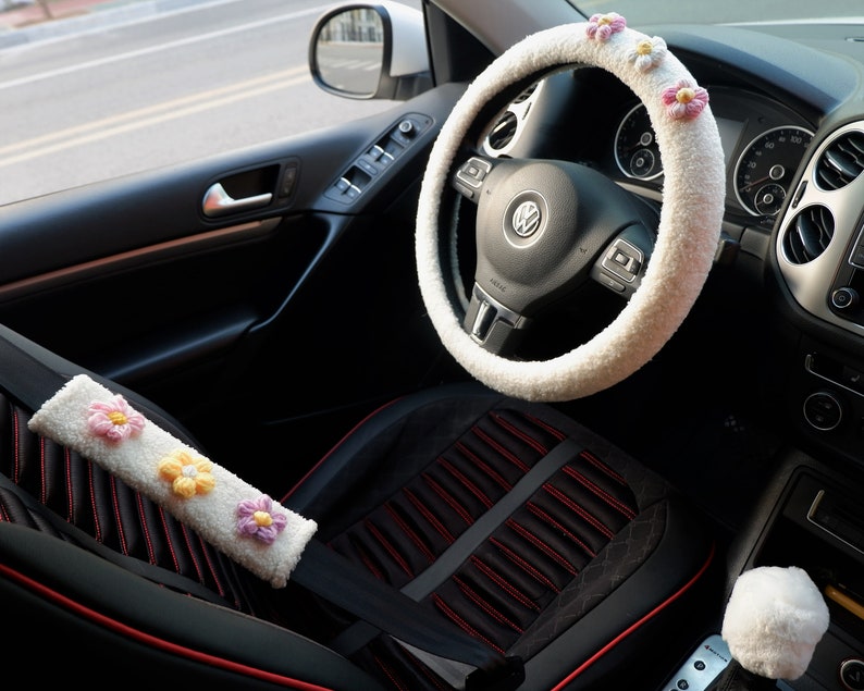 Crochet Floral Fuzzy Steering Wheel Cover, Steering Wheel Cover for Women, Cute Girly Car Accessories for Women image 3