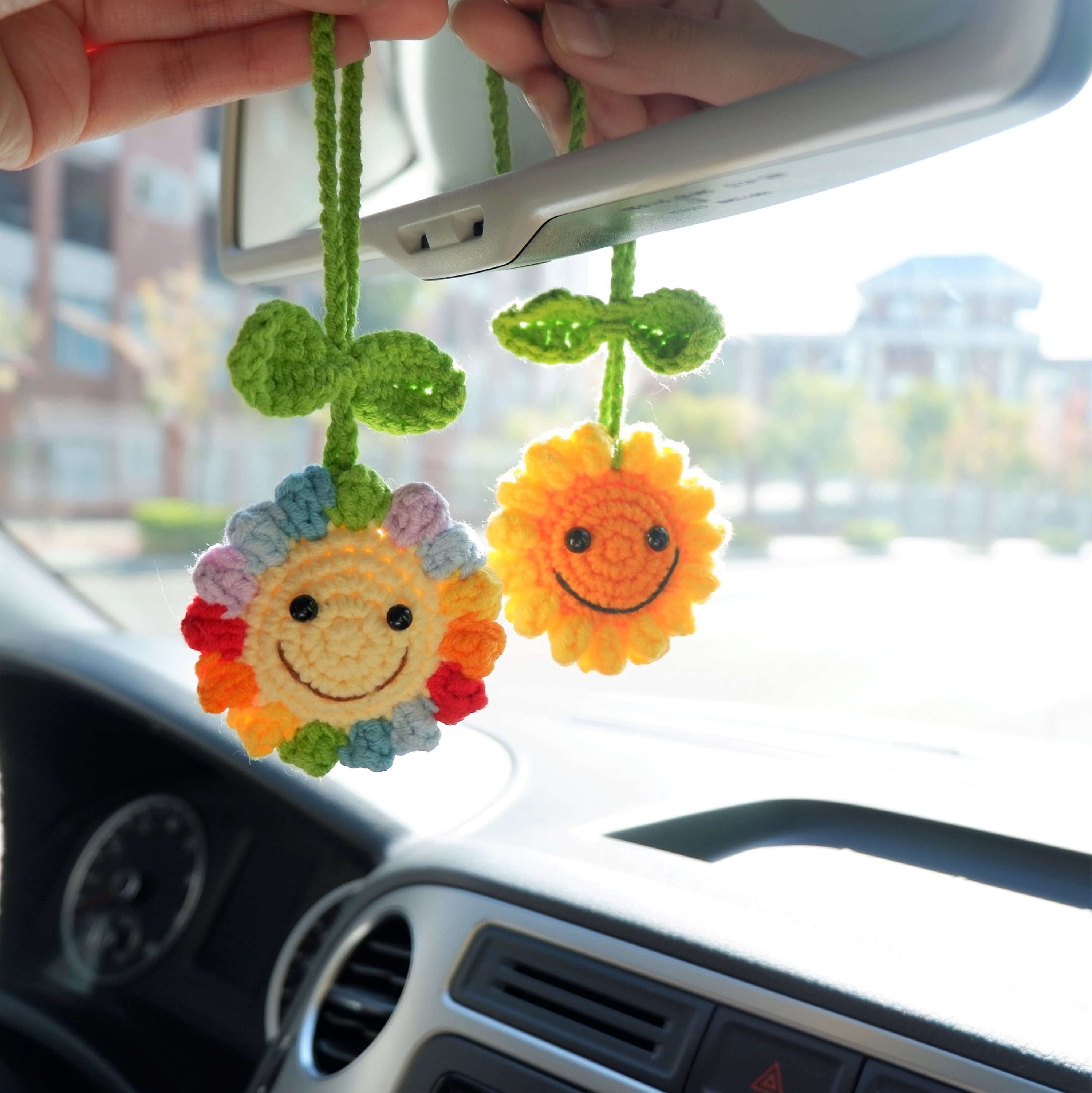 かぎ針編みのひまわりバックミラーアクセサリー、かぎ針編みの車用