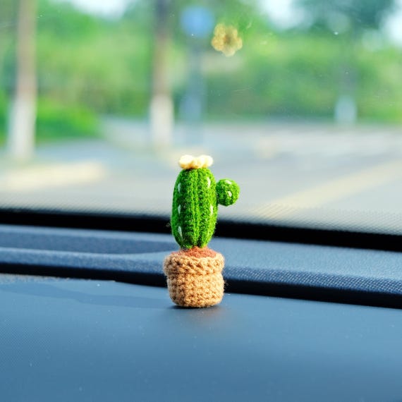Kaktus-Autozubehr, gehkelte Mini-Topf-Kaktuspflanze  Auto-Armaturenbrett-Dekor, Auto-Innenzubehr fr Frauen / Mnner,  Schreibtischdekorsthetik - Etsy sterreich