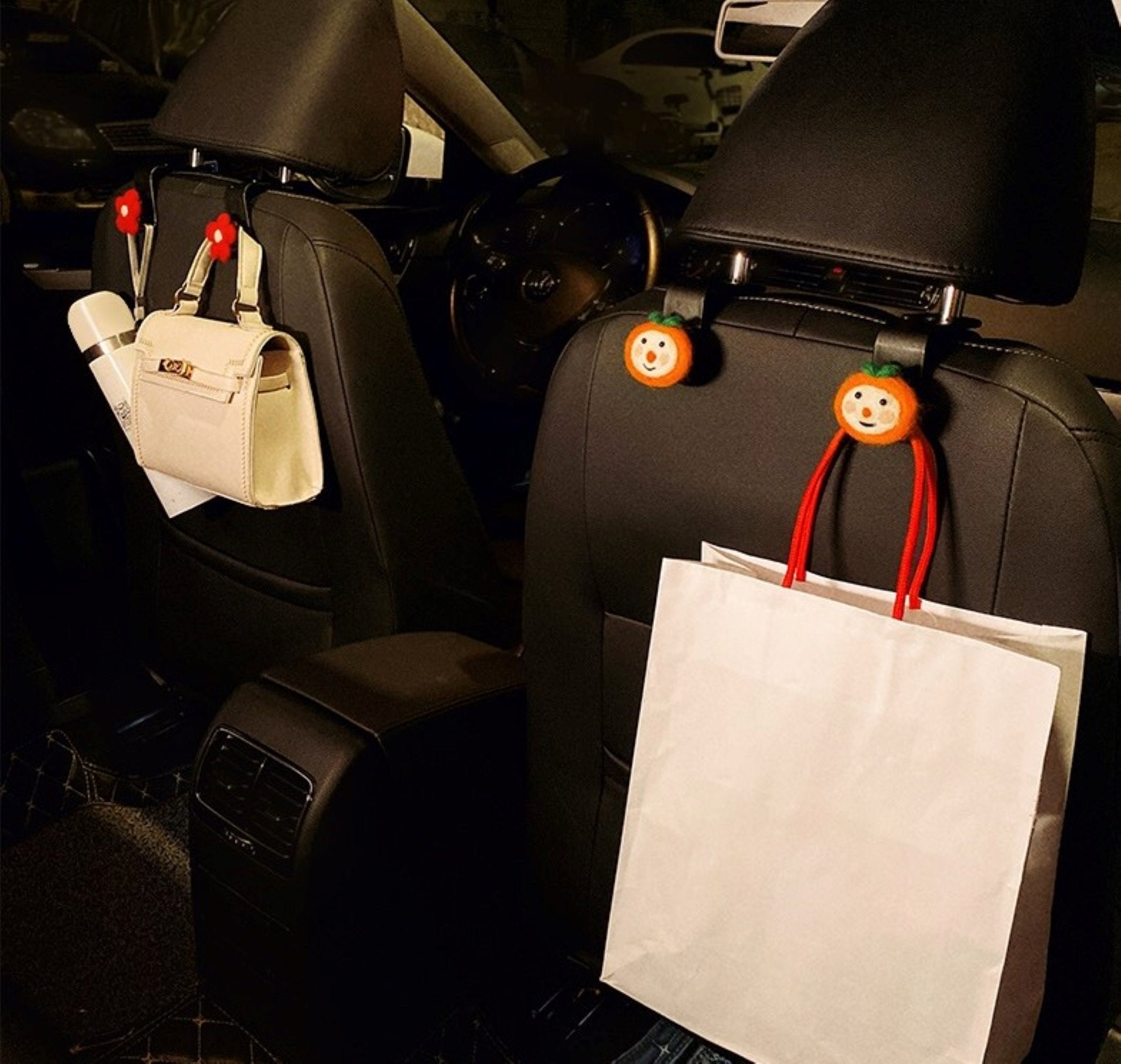 2er-Set Autositzhaken, süße Wollfilztomate-Auto-Kopfstützenaufhänger,  Autositz-Geldbeutelhaken, Boho-Autozubehör für Frauen, Weihnachtsgeschenk  für das Auto -  Schweiz