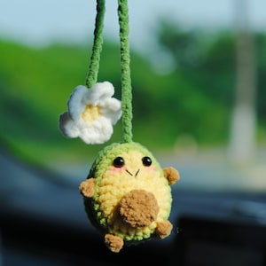 Crochet Avocado & Daisy Flower Car Hanging Accessory, Anime Car Rear View Mirror Accessory, Cute Interior Car Accessory for Women/Teens