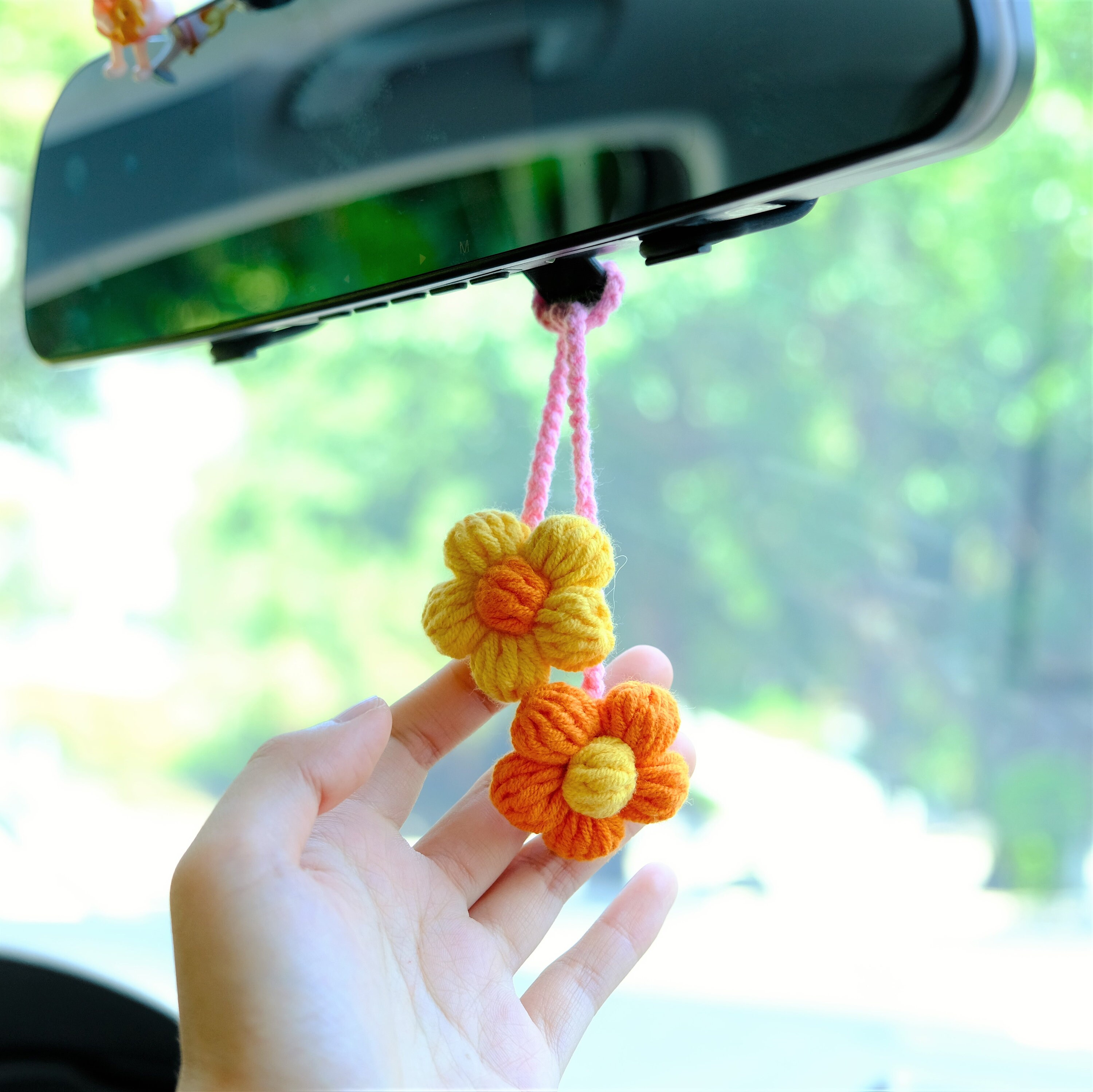 2pcs Crochet Daisy Car Mirror Hanging Accessories, Rainbow Flower