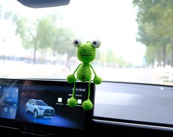 Crochet Frog Car Dashboard Decor, Green Frog Car Accessories, Anime Car Accessories, Cute Interior Car Accessories for Women/Teens