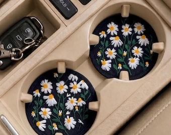 Stickerei Gänseblümchen-Blumen-Untersetzer-Set, Stoff-Auto-Getränkeuntersetzer, Kawaii-Autozubehör für Frauen, niedliche Blumenuntersetzer, Auto-Getränkehalter