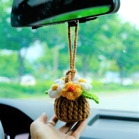 Crochet Fluffy Flowers Car Mirror Hanging Accessories, Mini Daisy
