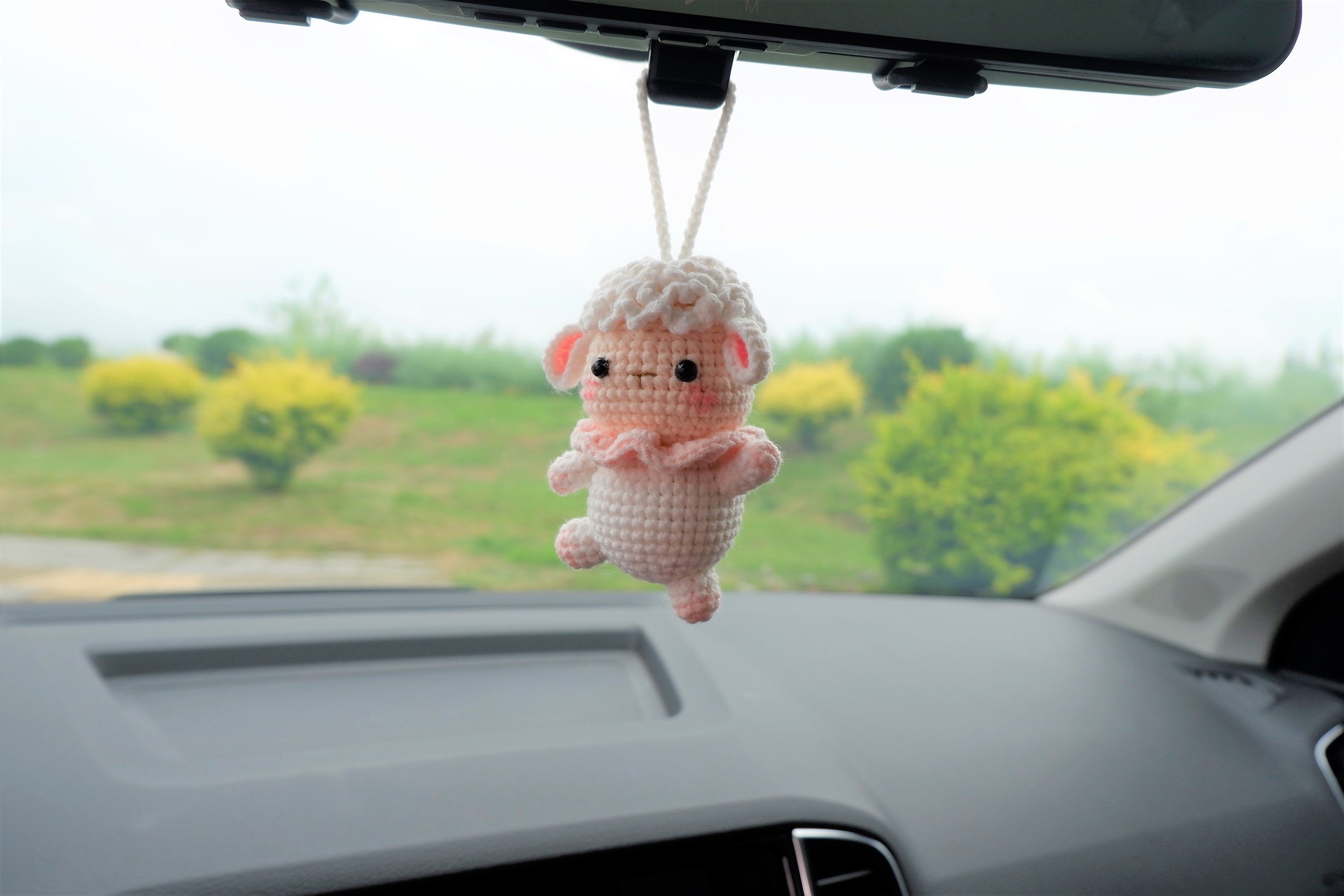 Dancing Piggy Car Hanging Accessory, Crochet Animals Rear View Mirror  Accessory, Cute Car Accessories Interior, Anime Interior Car Accessory 