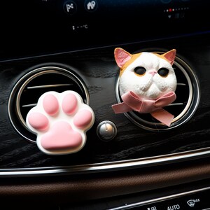 2Pcs Car Vent Clips Air Freshener, Garfield and Cat Paw Car Accessories for Women, Kawaii Car Interior Decor, Cute Car Accessories