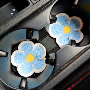 Crochet Car Coaster Set of 2, Daisy Flower Car Drink Coaster, Kawaii Car Accessories for Women, 2.75&#39;&#39; Car Coasters, Car Cup Holder Coasters