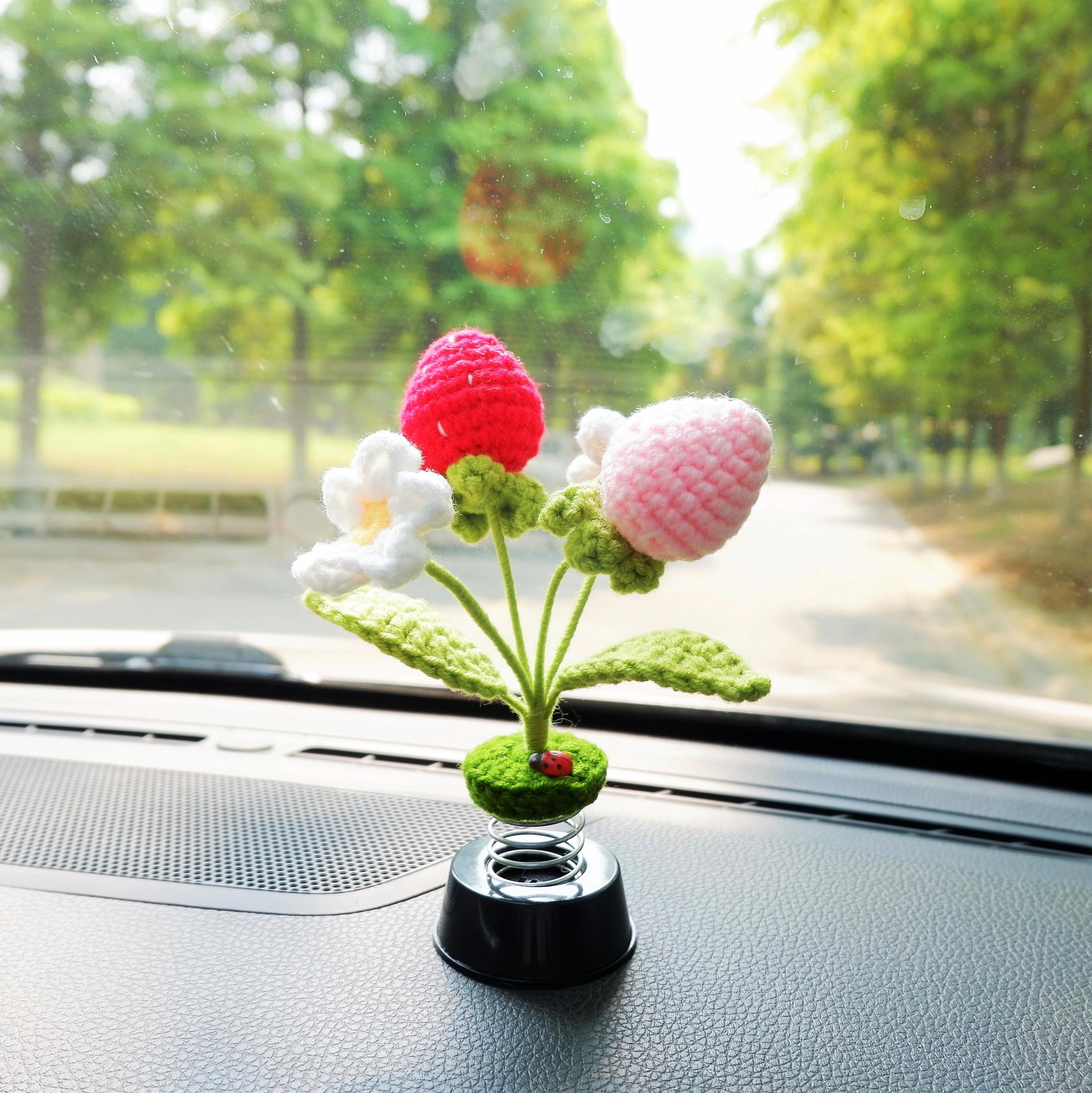 Crochet Strawberry Car Dashboard Bobblehead, Daisy Flower Car