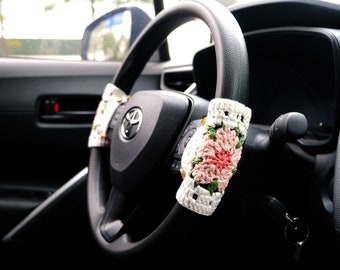 Crochet Sakura Steering Wheel Cover, Adjustable Steering Wheel Cover, Cute Car Interior Accessory for Women, Boho Steering Wheel Cover