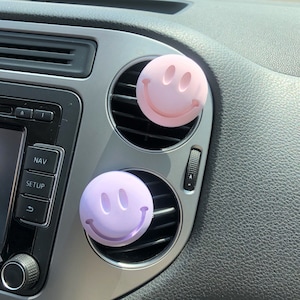 2Pcs Car Vent Air Freshener, Pastel Smiley Face Car Vent Clip, Cute Car Air Freshener, Cute Car Accessory Interior, Minimalist Car Accessory