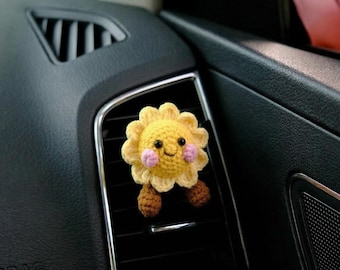 Crochet Sunflower Doll Car Air Freshener Diffuser, Sunflower Car Vent Clip, Cute Anime Car Interior Accessories for Women/Teens, Car Charm