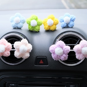 Crochet Flower Power Car Vent Clip, Rainbow Daisy Car Air Freshener, Cute Car Accessories for Women, Kawaii Interior Car Decor, Car Diffuser