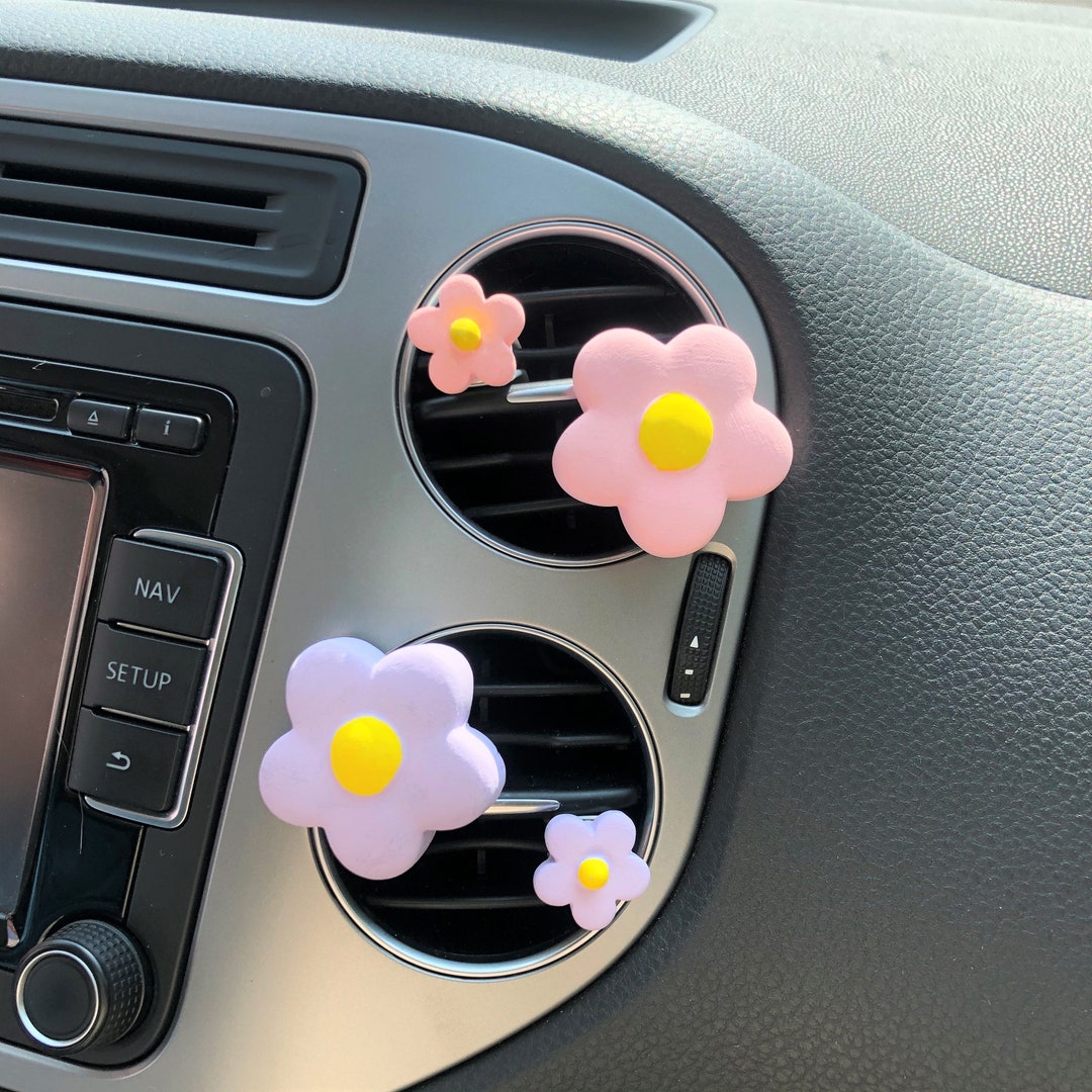 4 Pcs Car Charm Beautiful Daisy Flowers Car Air Vent Clips Car Air  Freshener Cute Automotive Interior Trim Decorations Accessories