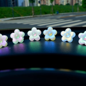6Pcs Car Air Freshener Vent Clip, Matte Colorful Daisy Car Air Vent Clip, Cute Car Interior Accessories, Gradient Pastel Daisy Car Accessory